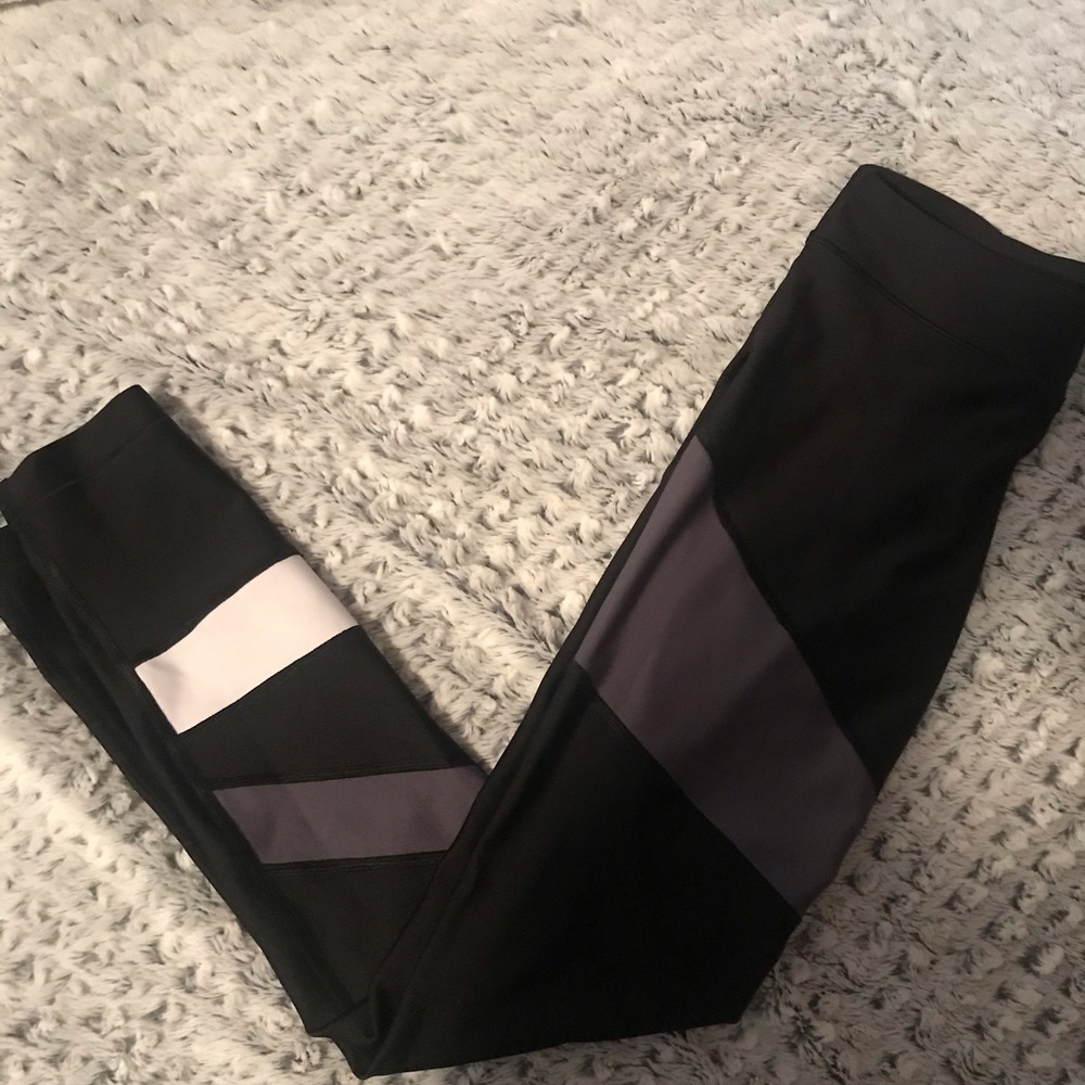 Under armor leggings, brand new!